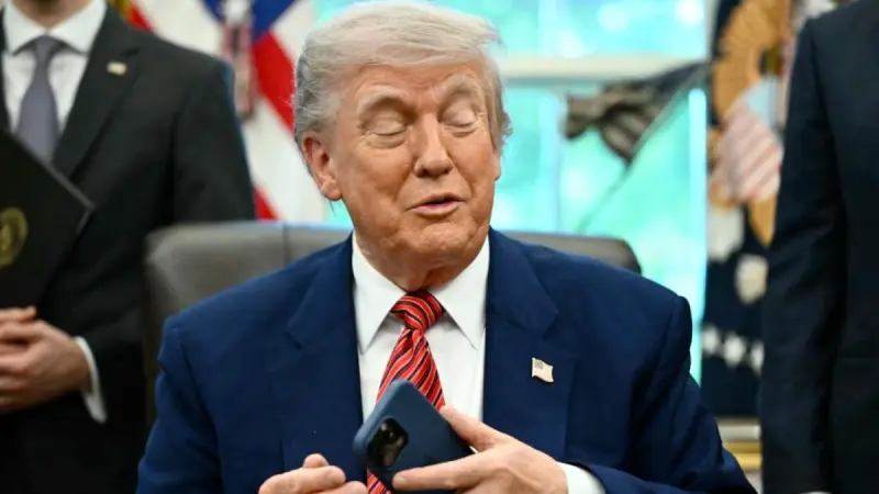 Irán responde a Trump por el estrecho de Ormuz