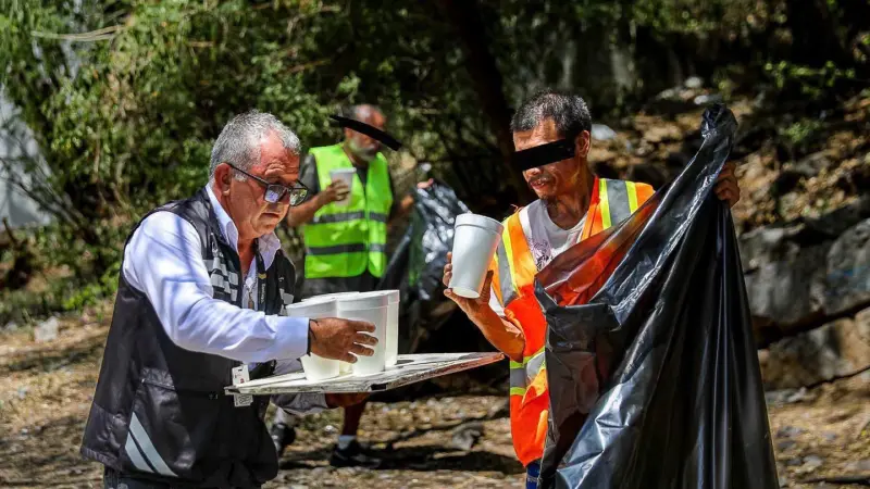 De ingerir alcohol en la vía pública a realizar trabajo comunitario en Santiago
