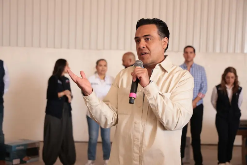 Apoyamos la economía de las familias de Querétaro: Luis Nava