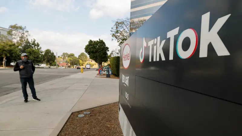 TikTok explora permitir pagos entre usuarios a través de los mensajes directos