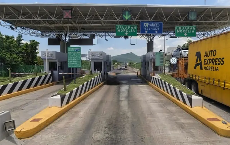 Exigen campesinos pago por tierras de Autopista Siglo XXI