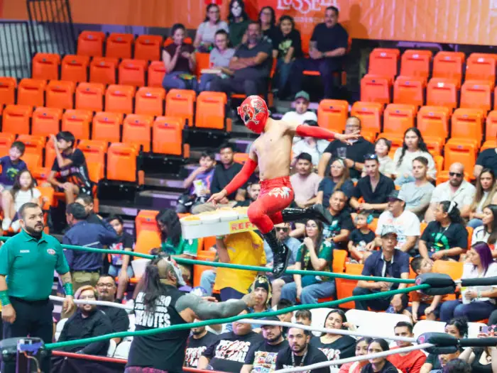 Triple AAA hace vibrar Mexicali: Psycho Clown enciende el Auditorio del Estado ante más de mil aficionados