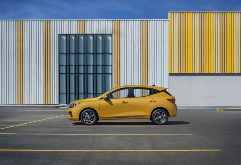 Chevrolet le baja el precio al Aveo hatchback y lo convierte en el segundo auto más barato de México