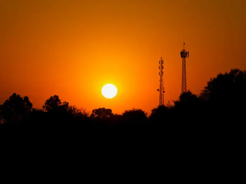 Protección Civil alerta por calor extremo, lluvias y vientos