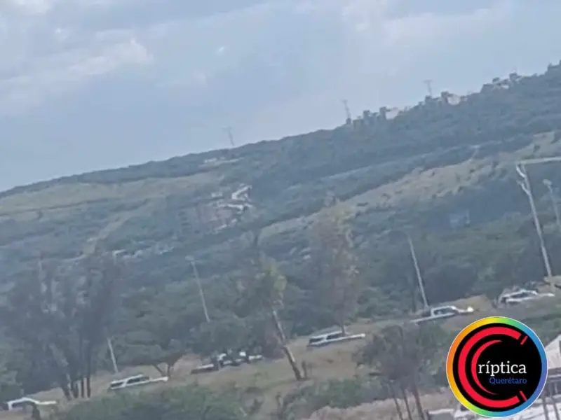 Intento de robo a tráiler termina a balazos en el Macrolibramiento; hay dos detenidos y tres lesionados