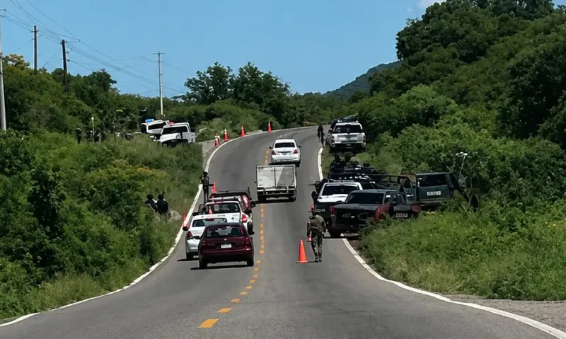 Localizan cadáver de mujer asesinada al norte de Mazatlán