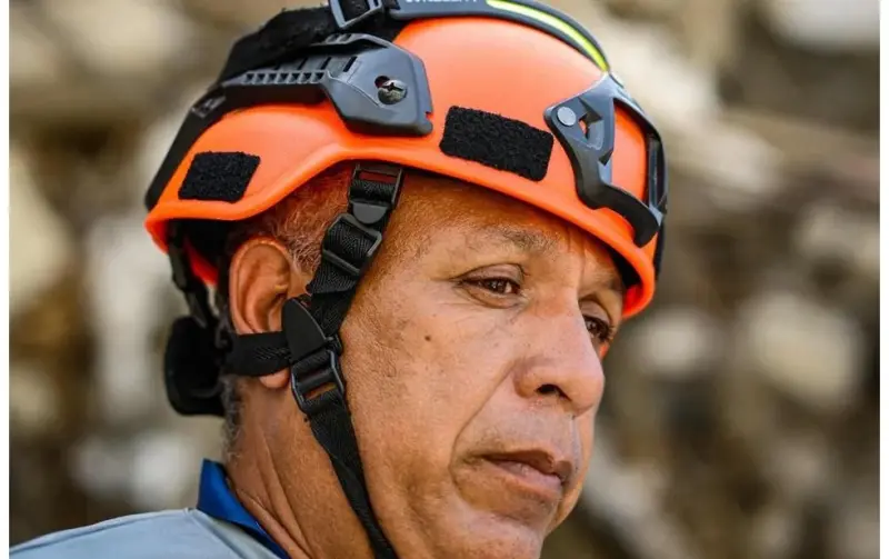 Siguen los rescates en Venezuela dos meses después de sismos