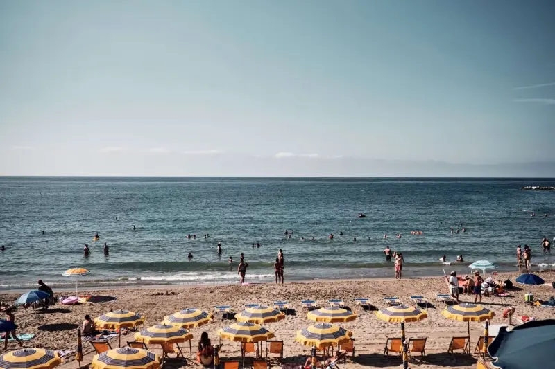 Italia busca acabar con el caos de sus playas: nuevas tasas y menos privilegios