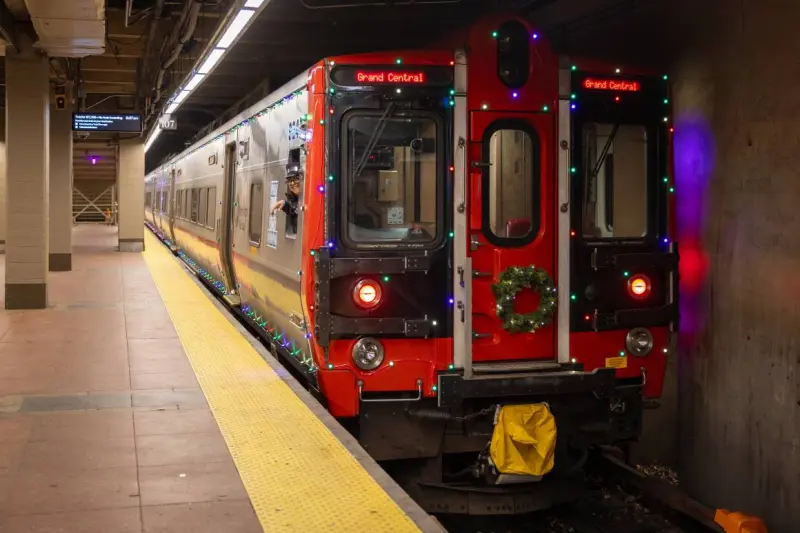 Golpean a mujer en escaleras del metro de Manhattan