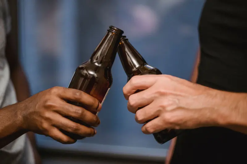 Día de la Cerveza mueve 715 mil empleos en México ¿Qué sectores sostienen esta agroindustria?