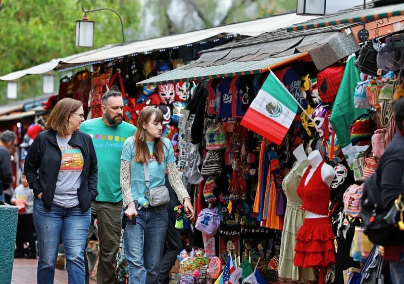 Más de 11 millones de mexicanos viven en Estados Unidos, ¿dónde están los demás?