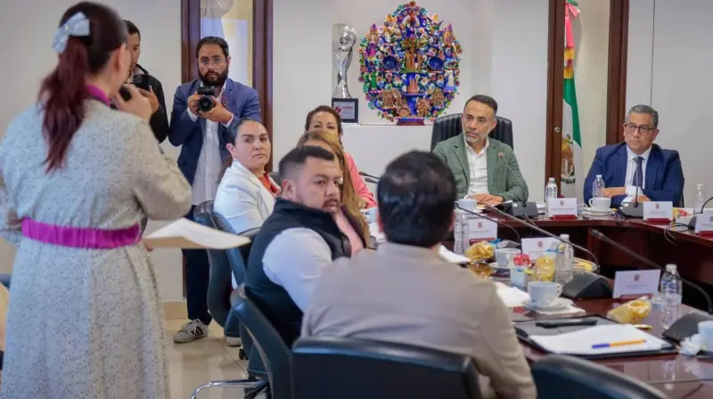 Dará Metepec 90 días de licencia de paternidad a trabajadores