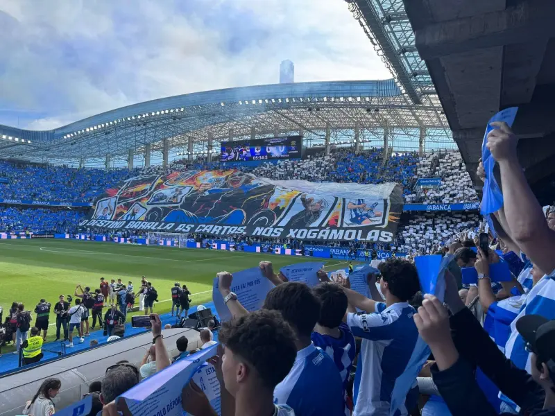 El Deportivo y su afición sellan la paz para recuperar el espíritu de Riazor