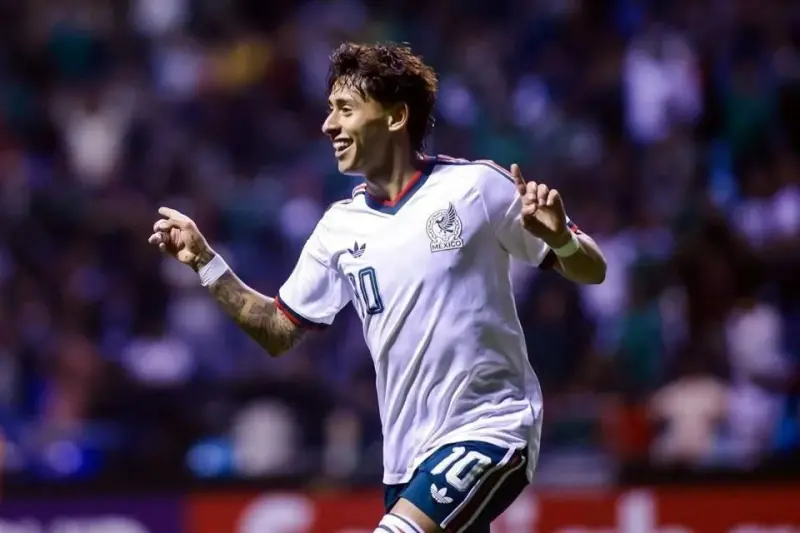 Operan a Sandoval y regresa con la Sub 20