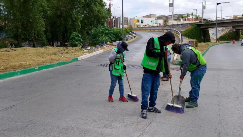 Acumula Río Santiago desgaste y alistan bacheo en tramos afectados