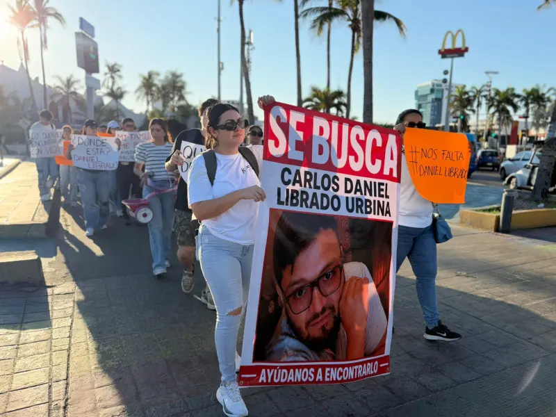 Familiares exigen intensificar búsqueda de Carlos Daniel, desaparecido en Mazatlán