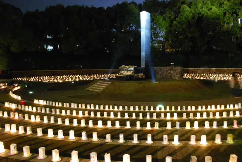 Nagasaki recuerda a sus 204 mil víctimas 81 años después y su alcalde lanza una advertencia mundial sobre el peligro real de una nueva guerra nuclear en medio de los conflictos de Ucrania y Medio Oriente