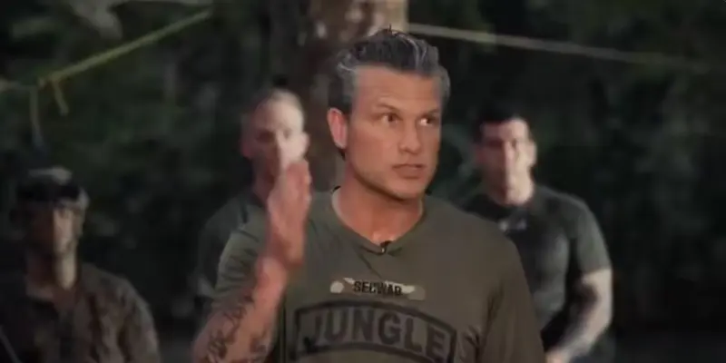 EE.UU. alista operaciones terrestres contra cárteles, advierte Pete Hegseth