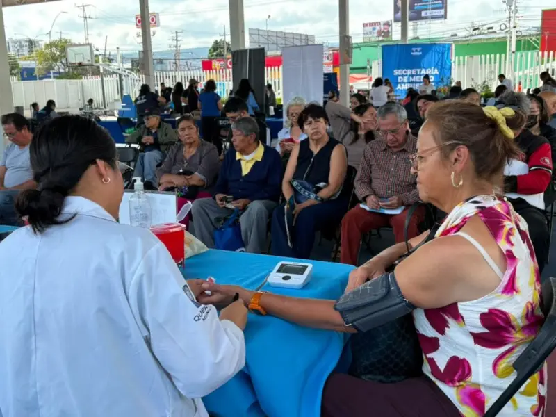 Ofrecen servicios gratuitos de salud y asesorías en Jornada “Alcalde en Acción” en el Centro Histórico