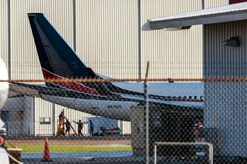 Seguridad Nacional pagó 464 millones de dólares por aviones. Luego los dejó en tierra.