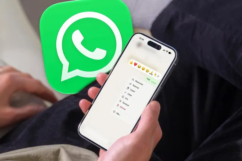 WhatsApp prepara una bandeja de reacciones personalizable, pero será de pago