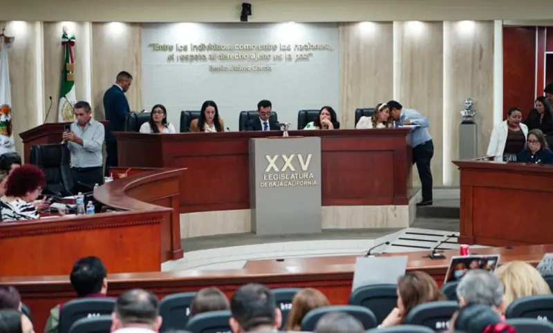 Reforma constitucional impide juicio político contra gobernadora de BC