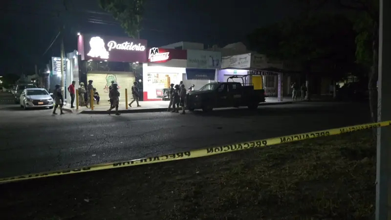 Asesinan a balazos a 2 hombres en un expendio de cerveza en Culiacán