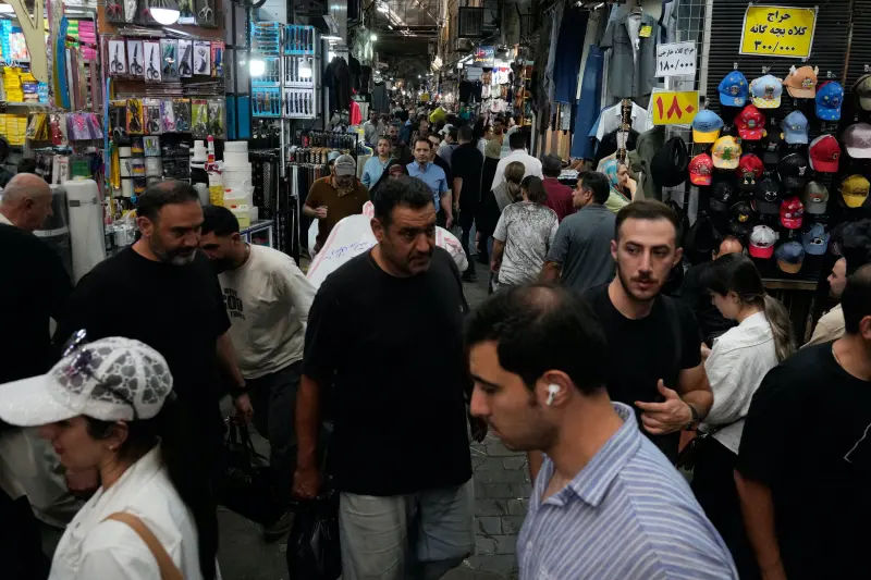 En momentos en que las familias iraníes sufren para pagar lo básico, EU intensifica la guerra económica