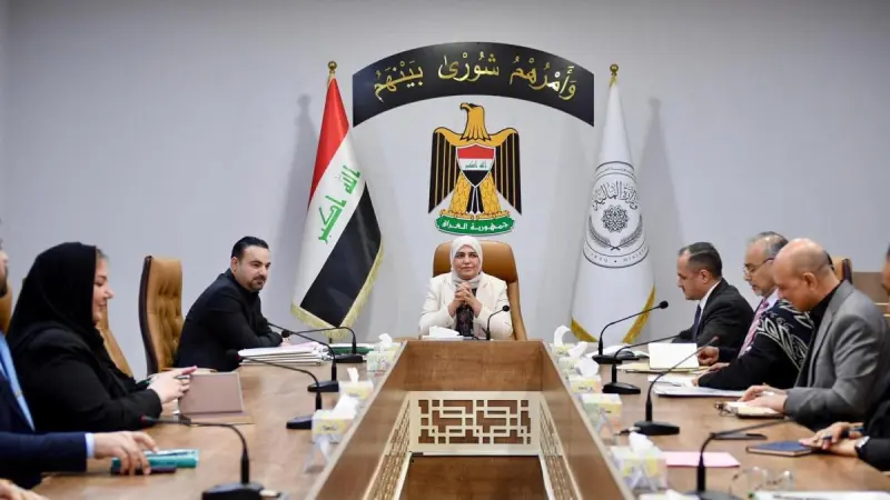 EU dice que le retiró la visa a exministra de Irak sospechosa de "terrorismo"; ella niega acusaciones