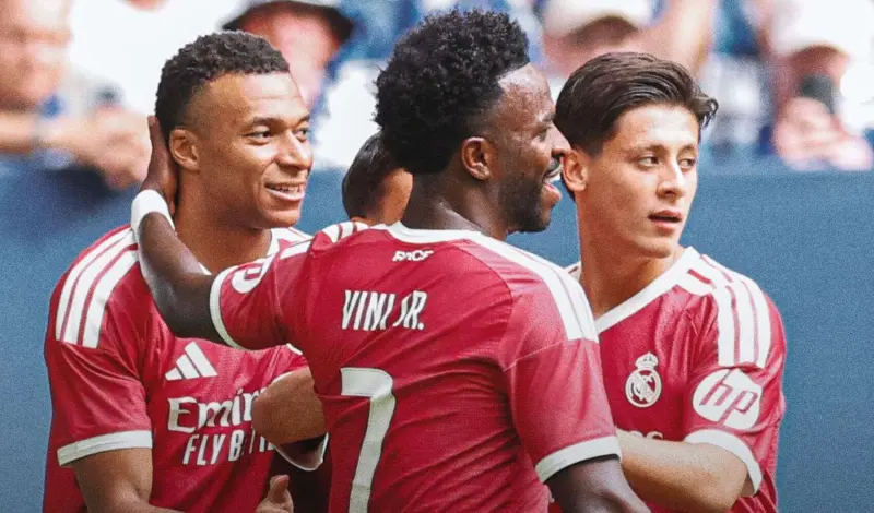 El Real Madrid cierra la pretemporada con una victoria contundente ante el Schalke