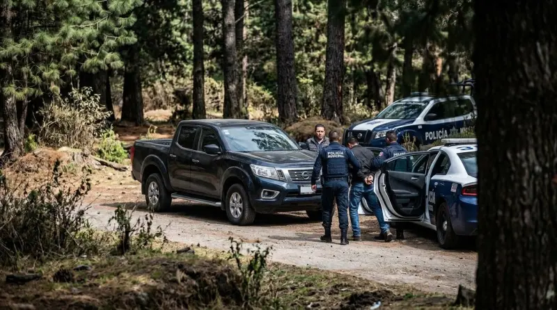 Secuestran falsos policías a vendedor de camioneta en La Marquesa