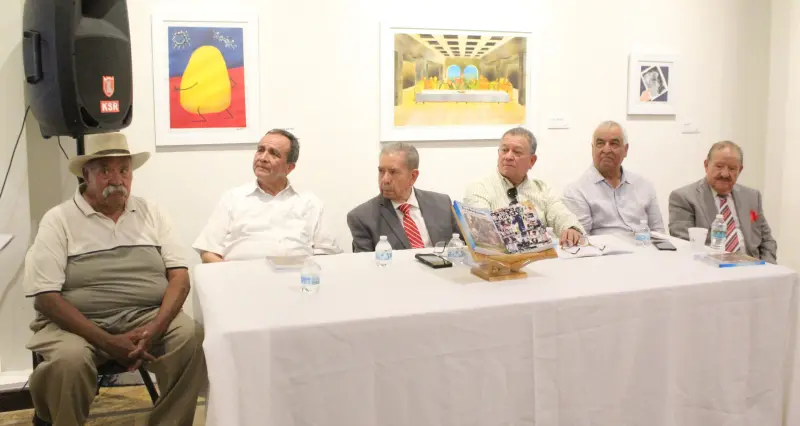 Josué Bedia presenta libro sobre los orígenes del ecologismo en Guanajuato