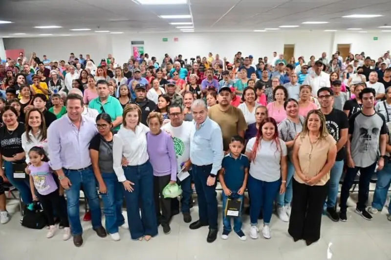 Entregan 472 aparatos auditivos en Torreón; invierten 3.4 mdp