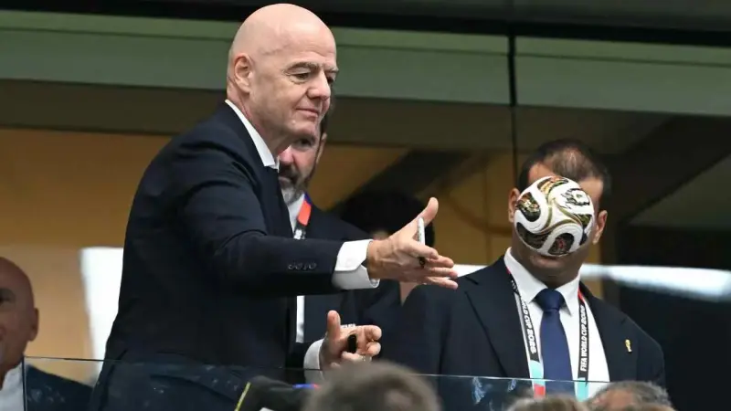 La Federación Noruega de Fútbol pide la dimisión de Gianni Infantino