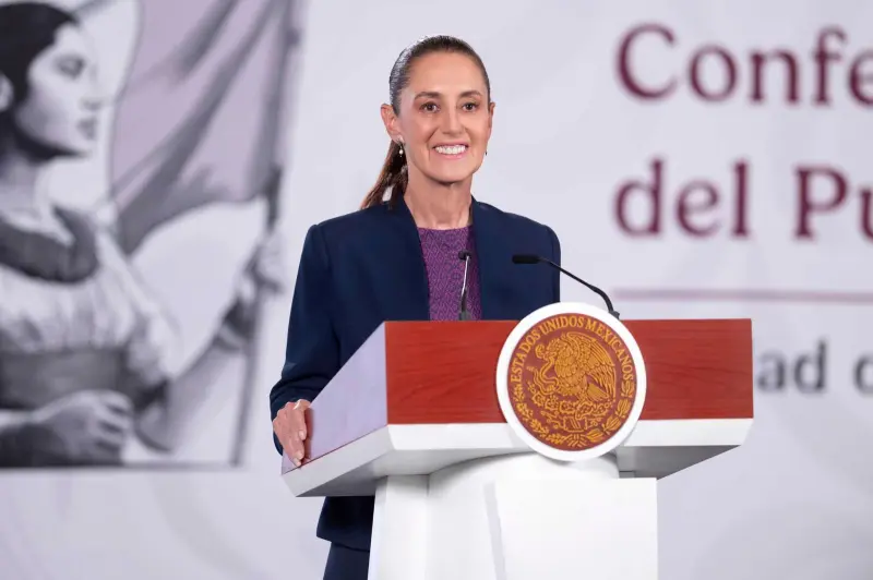 Sheinbaum enviará reforma para vetar doble nacionalidad en Presidencia y gubernaturas