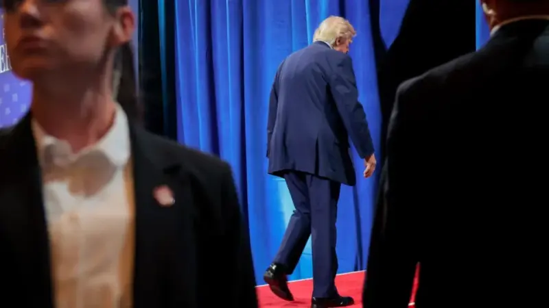 Trump minimiza el impacto electoral de sus decisiones y preocupa a los republicanos rumbo a las elecciones de 2026