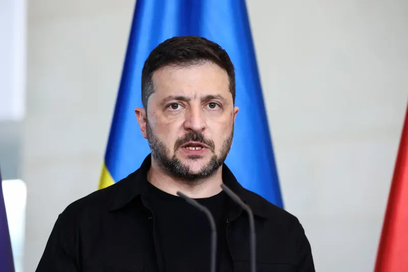 Zelenski afirma que entre 30 mil y 50 mil soldados norcoreanos serán desplegados en Rusia para apoyar a Moscú