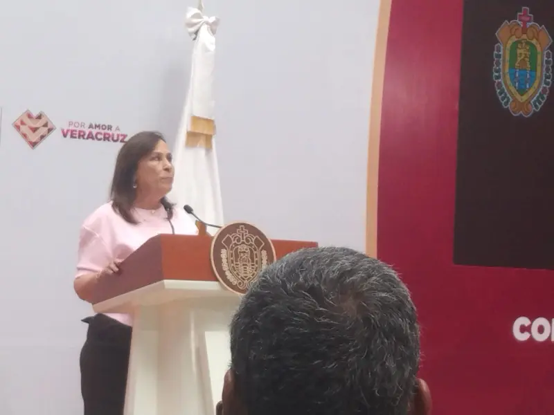Insiste Rocío Nahle en prohibición del celular en educación básica