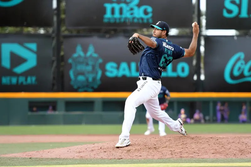 Wilmer Font hace historia con Saraperos: es líder de ponches de la LMB 2026