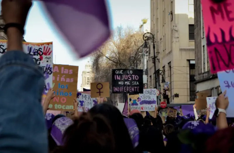 Plantean nuevas medidas contra violencia y discriminación a mujeres