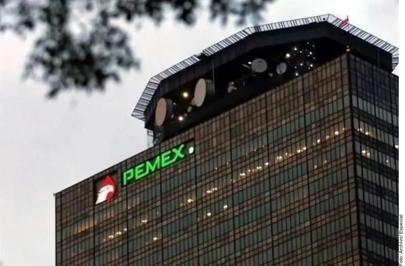 Reportan jauja petroleras en el mundo... menos Pemex que sufre caída de 70% en utilidad
