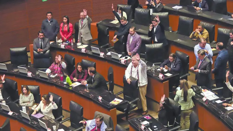 Cierra Permanente con choque por Rocha