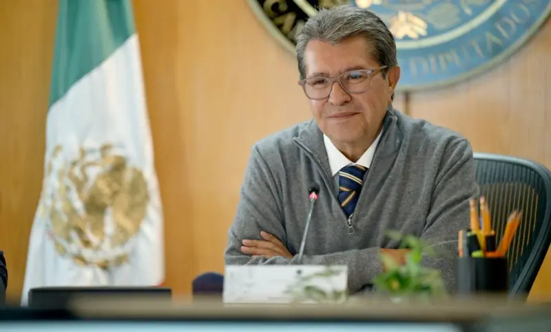 Pide Monreal respaldo a Sheinbaum ante presiones externas