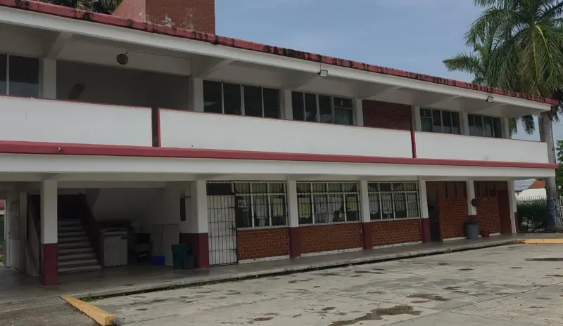 Refuerzan prevención de bullying y ciberdelitos en escuelas de Quintana Roo