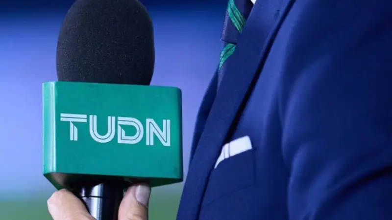 ¡Dura baja! Conocida comentarista se despide de TUDN luego de brillar en el Mundial