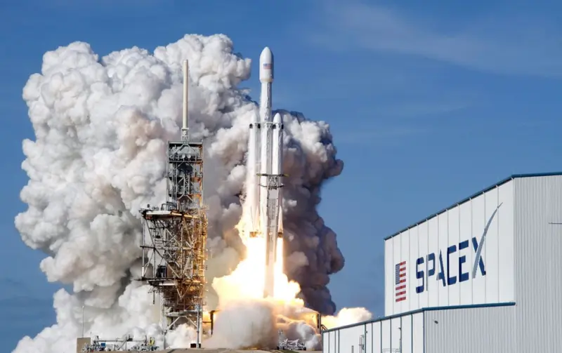 Sale SpaceX por encima de previsiones en 2do cuarto