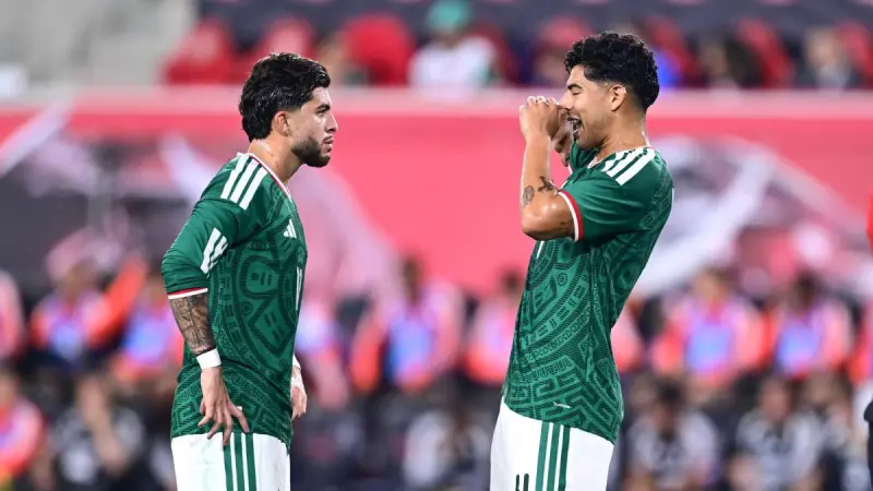 Denzell García destaca renovación en el Tri y protagonismo con Rafa Márquez
