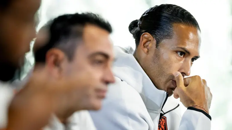 Virgil van Dijk confronta a periodista que lo acusó de afectar a Países Bajos en el Mundial de 2026