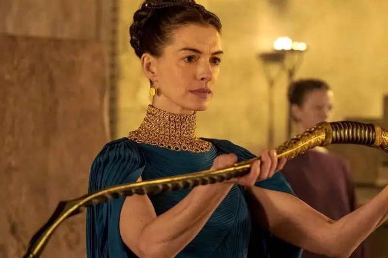Competirá Anne Hathaway rumbo al Óscar por 'La Odisea'