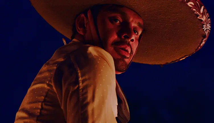 Jaripeo lleva historia queer al ruedo macho de Michoacán